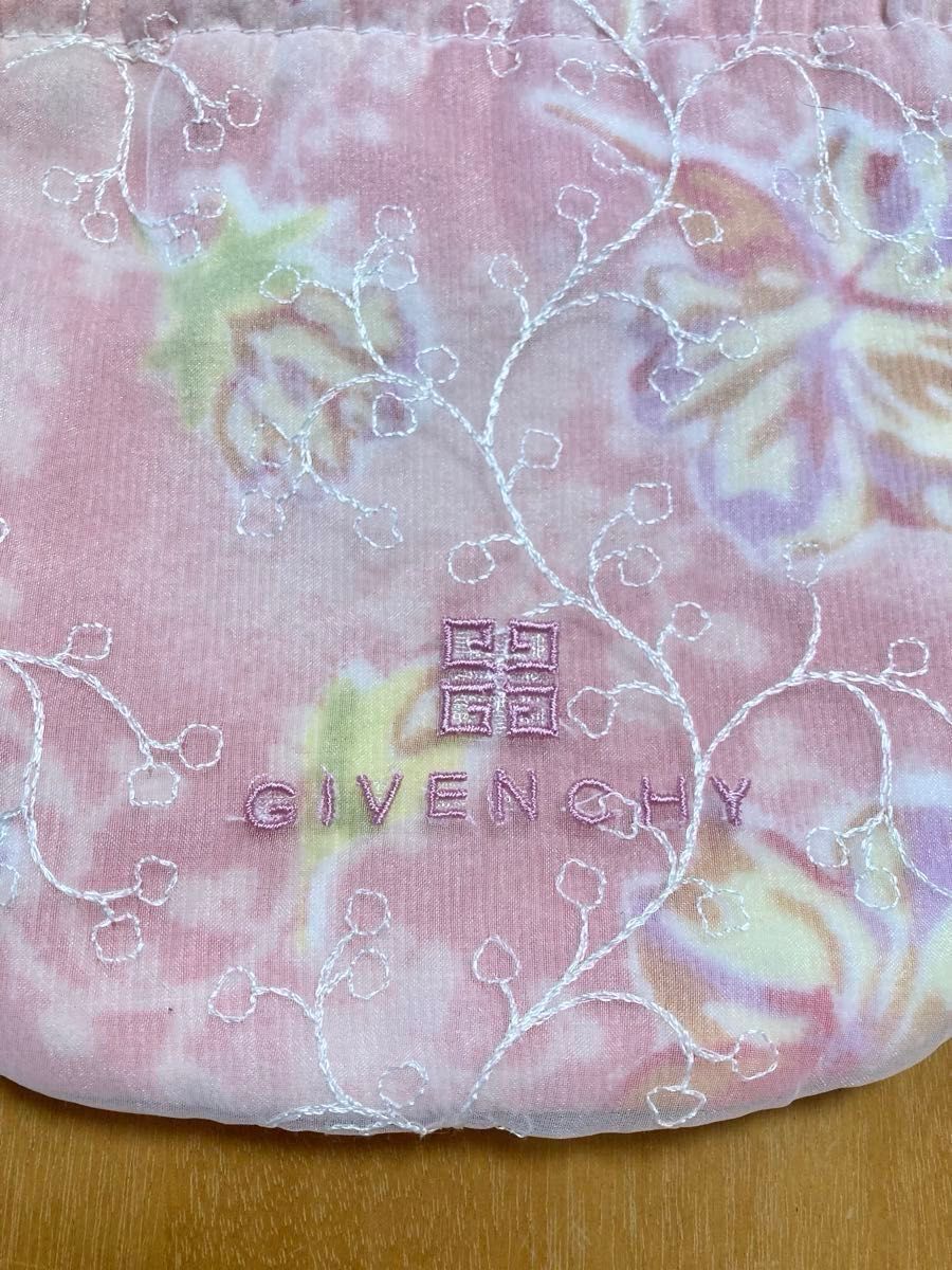 GIVENCHY ジバンシィ　巾着　袋　ポーチ