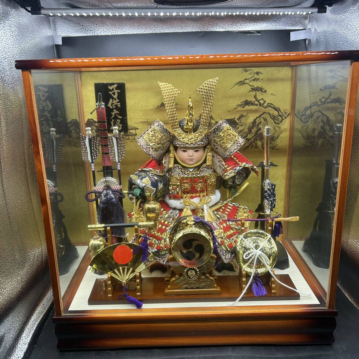 五月人形 端午の節句 子供大将 峰大将 置物 ガラスケース アンティーク サイズ:47*47*39