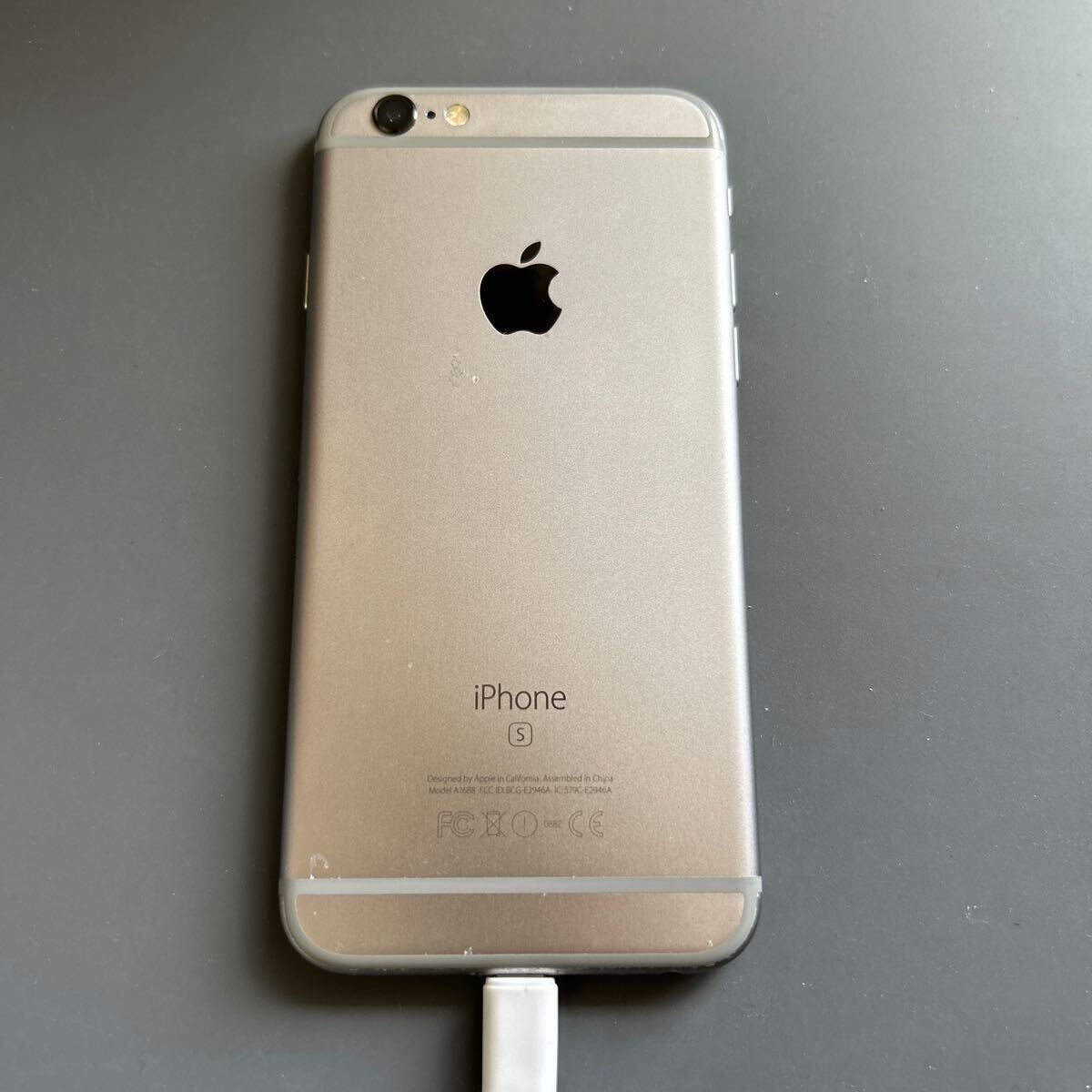 【ジャンク】iPhone 6Sシルバー 16GBの画像2