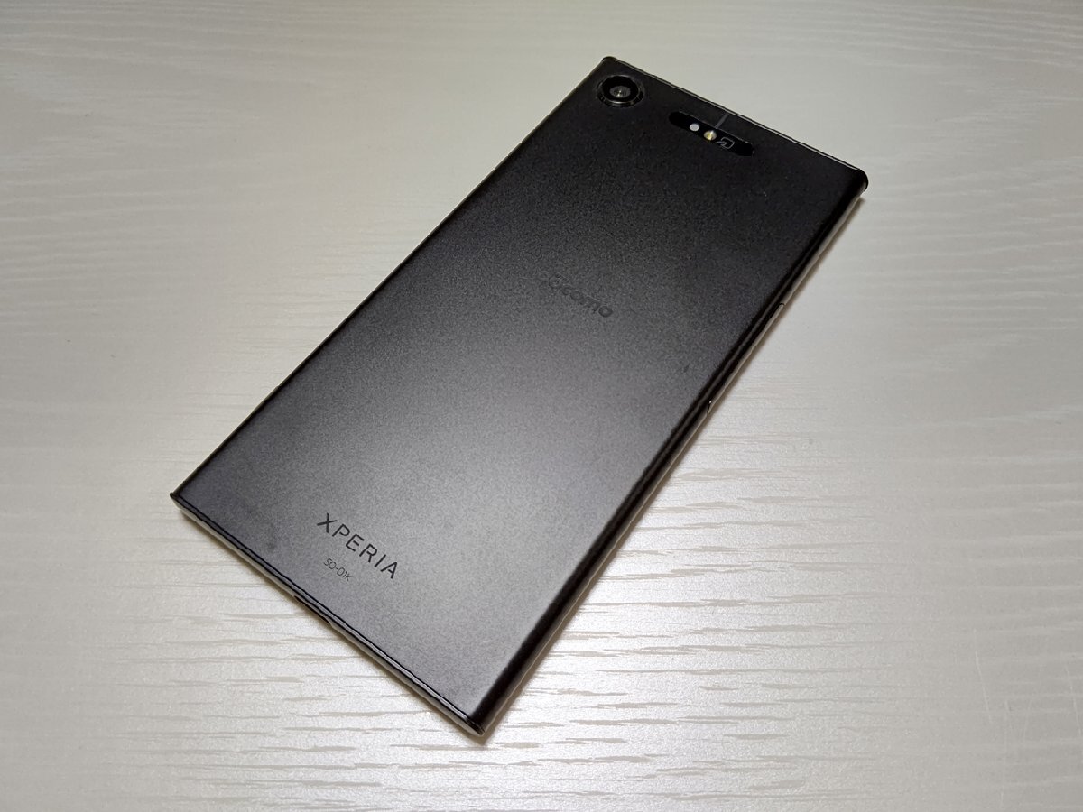 　★【39497WM】 ジャンク docomo SO-01K SONY Xperia XZ1 ブラック SIMロック解除済 1円 ! 1スタ !_画像2