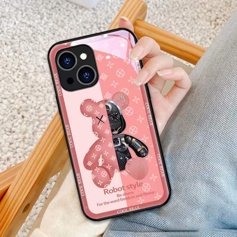 iPhone15 14 13　強化ガラス　高級感 　可愛い　オシャレクマ　赤　ピンク_画像2