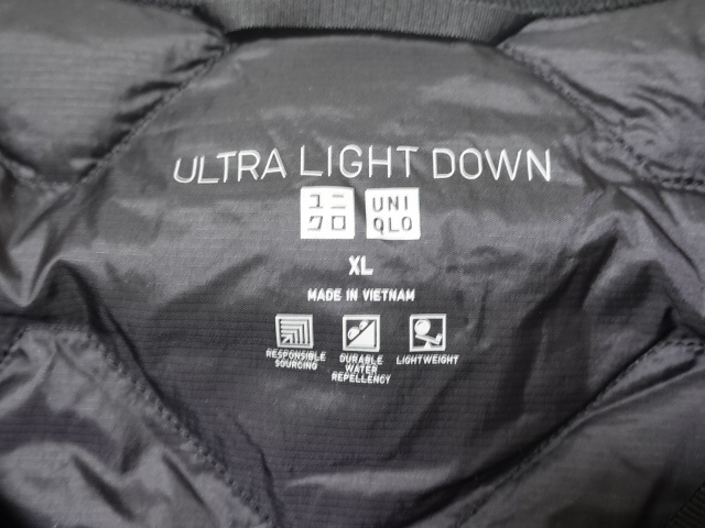 ■0306■ウルトラライトダウン ULTRA LIGHT DOWN ユニクロ UNIQLO リラックスジャケット 黒 XL 大きいサイズ●_画像2