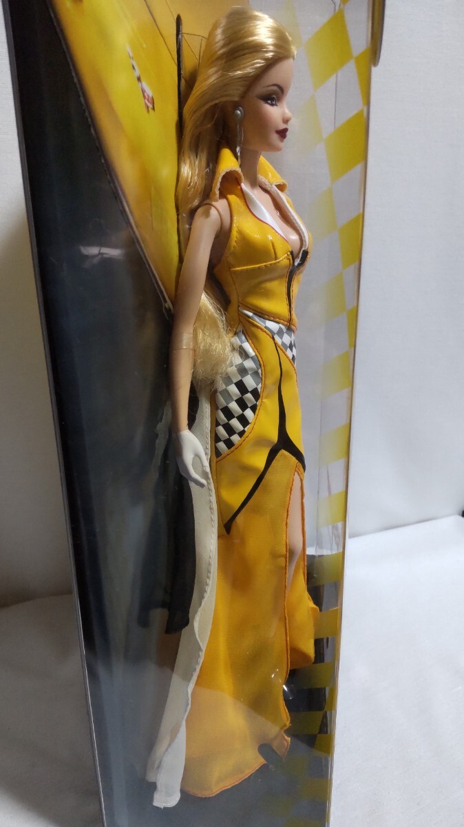 コルベット バービー 黄色のドレス 50周年Barbie CORVETTE_画像6