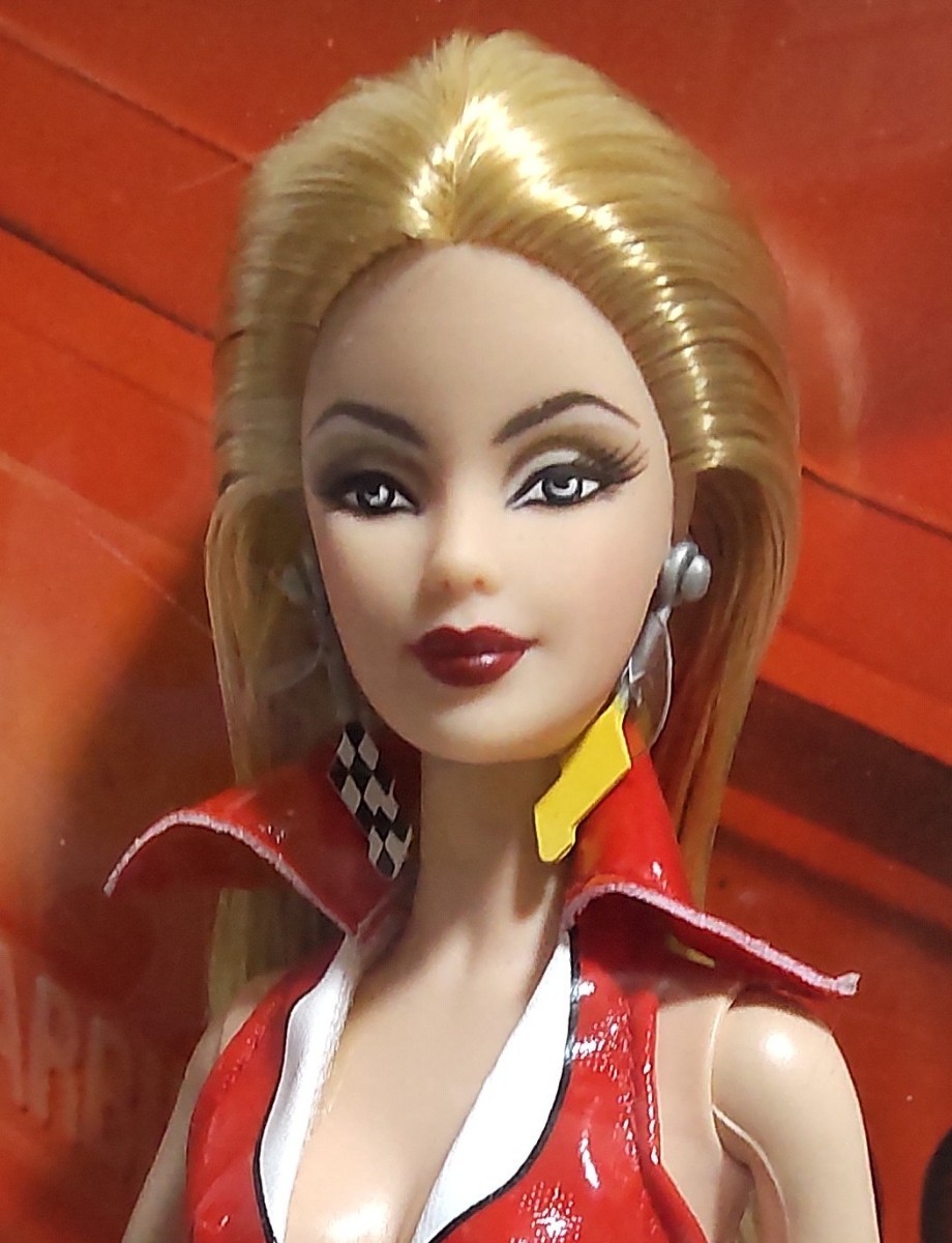 コルベット バービー 赤のドレス 50周年Barbie_画像2