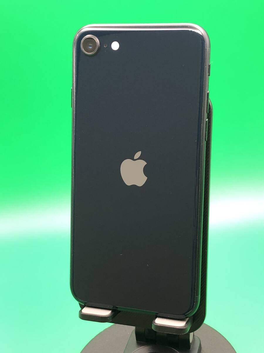 ★やや美品 iPhone SE (第3世代) 64GB SIMロック解除済み 最大容量100% 格安SIM可 MMYC3J/A ミッドナイト 中古 BZM0821 6の画像9