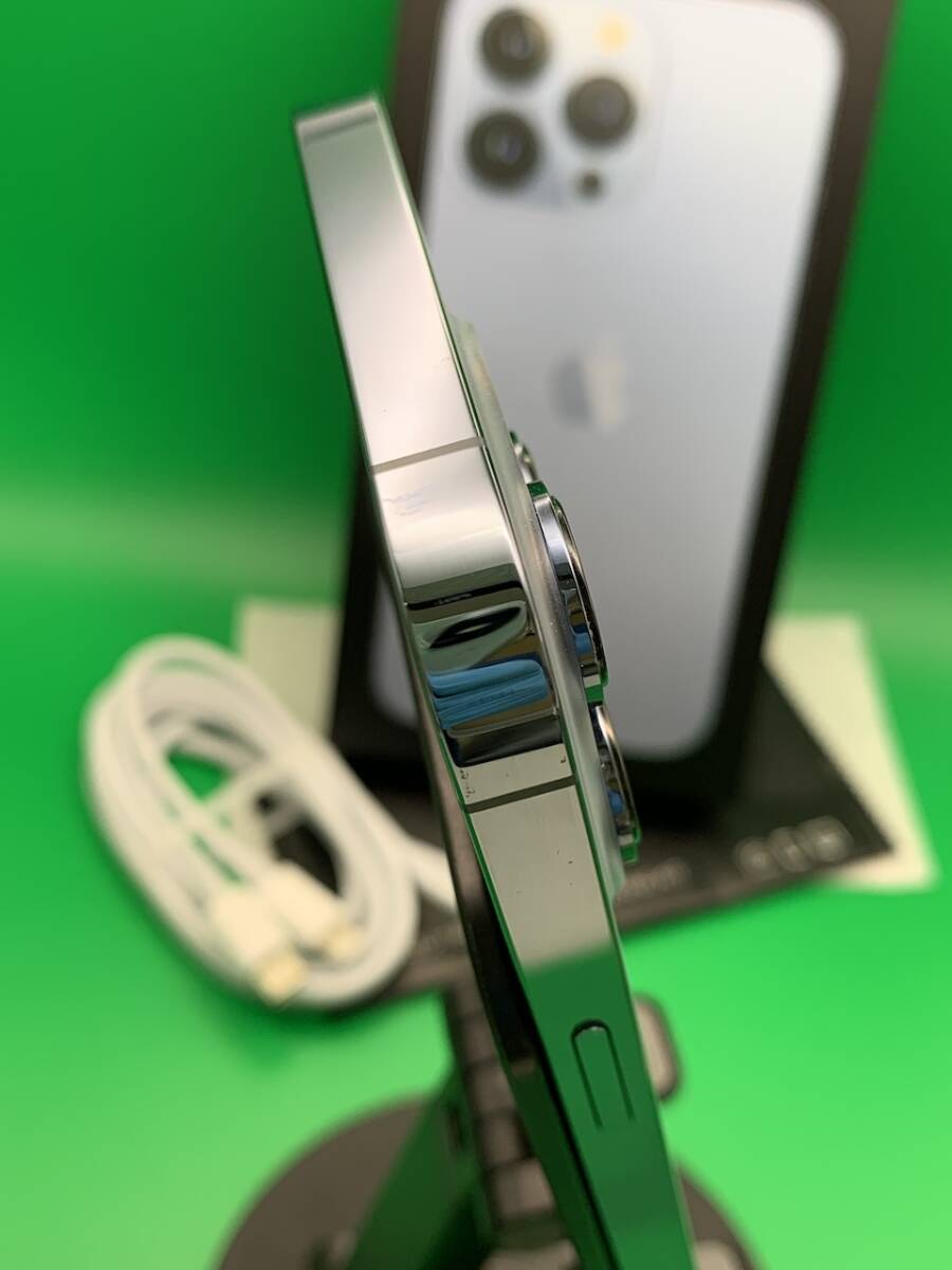 ★美品 iPhone 13 Pro 256GB SIMフリー 最大容量87% 格安SIM可 Apple SIMフリー MLUU3J/A シエラブルー 中古 新古品 BP2272 の画像5