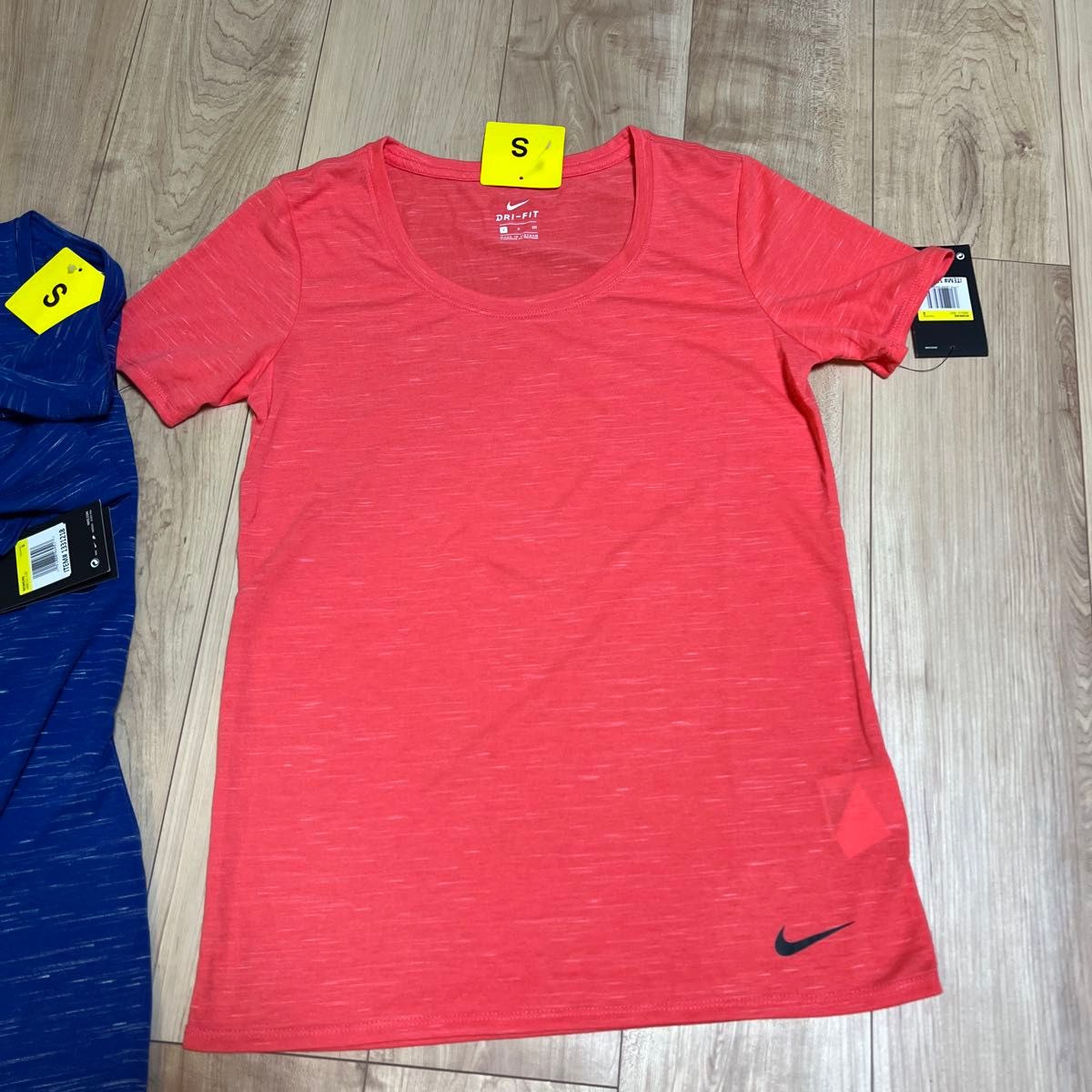 新品　ナイキ　レディース　Tシャツ　ジムウェア　オレンジ　ブルー　2枚セット