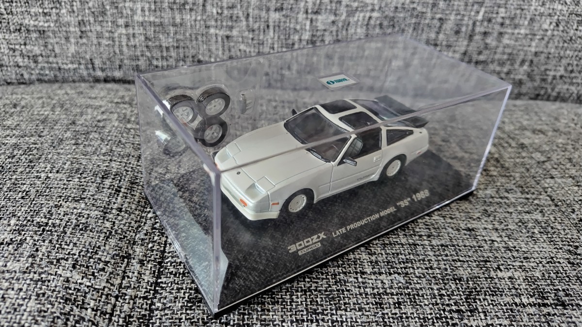 エンジン音が出る!　NISSAN 300ZX TURBO SS Z31 後期 1988　1/43　IWAYA　フェアレディＺ　旧車　ハチマルヒーロー　TRUST　パナスポーツ_画像10