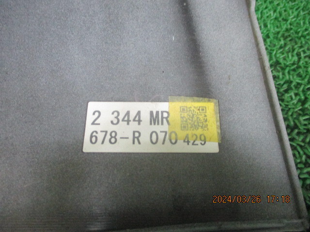 GGH30　トヨタ　ヴェルファイア　平成29年　カラーNO.070　リアバンパー　左側上部パネル　240816_画像5