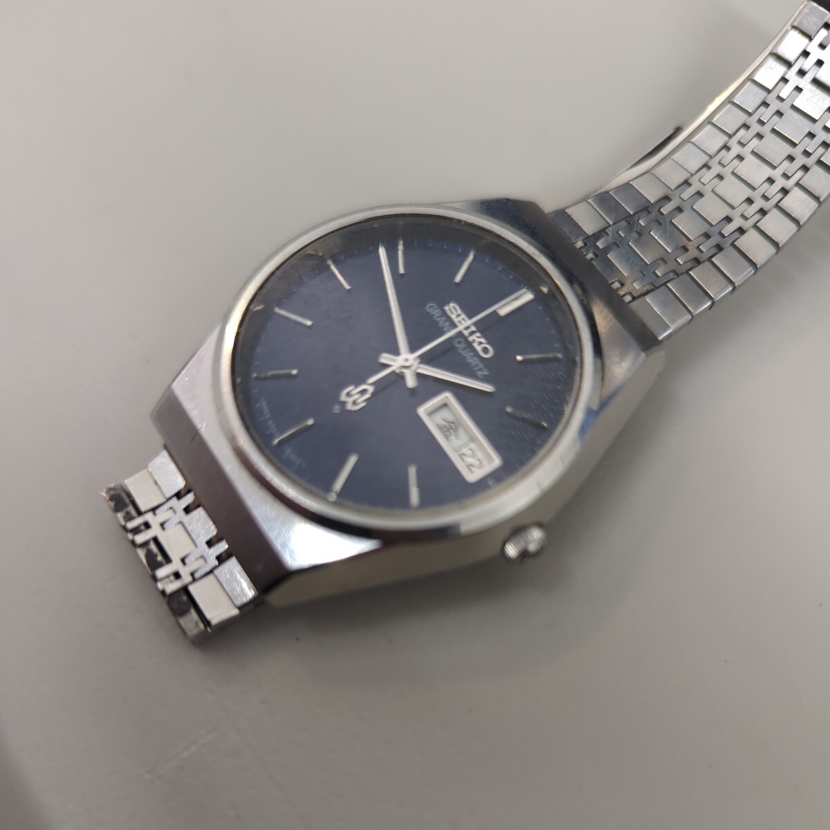 セイコー グランドクオーツ デイデイト 4843-8050 紺文字盤 メンズ腕時計  605の画像2