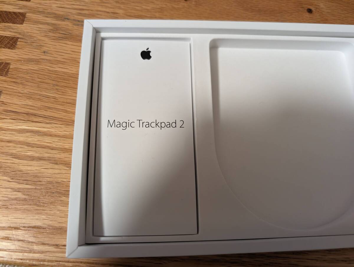 Apple Magic Trackpad 2 アップル マジックトラックパッド 2 MJ2R2J/A  送料当方負担！の画像4