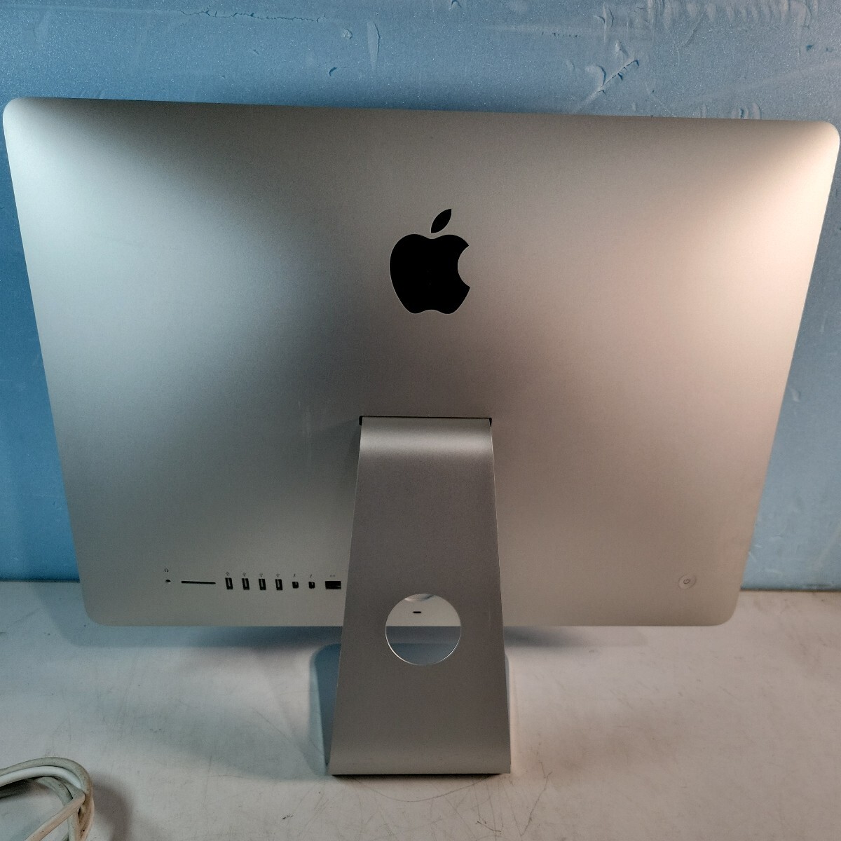 iMac 21.5インチ Late 2015 A1418 /Monterey/i5/メモリ8GB/HDD1TB/ 中古品 管理番号 2403262_画像7