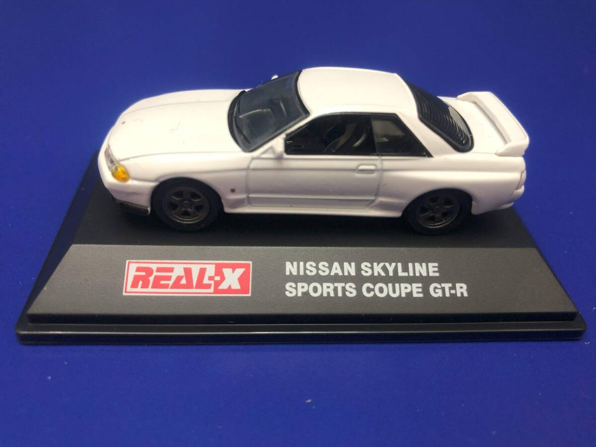 【希少】リアルX 日産 ミニカー 1/72 スケール NISSAN SKYLINE GT-R R32 旧車_画像1