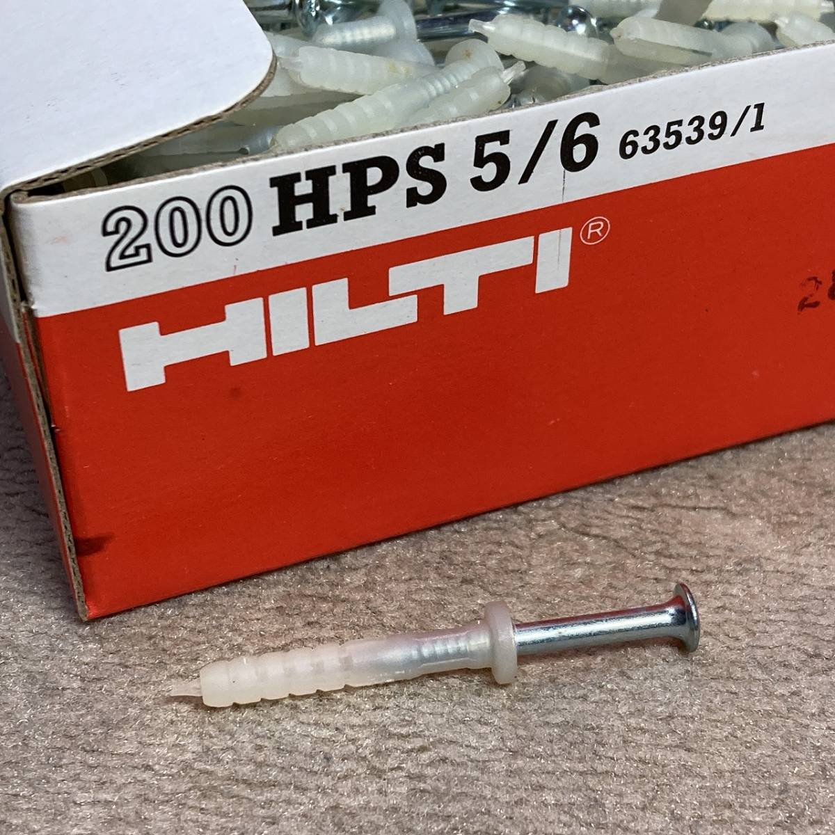 HILTI ヒルティ プラスチック系打込みアンカー HPS 5/6 64539/1  200本 未使用の画像1