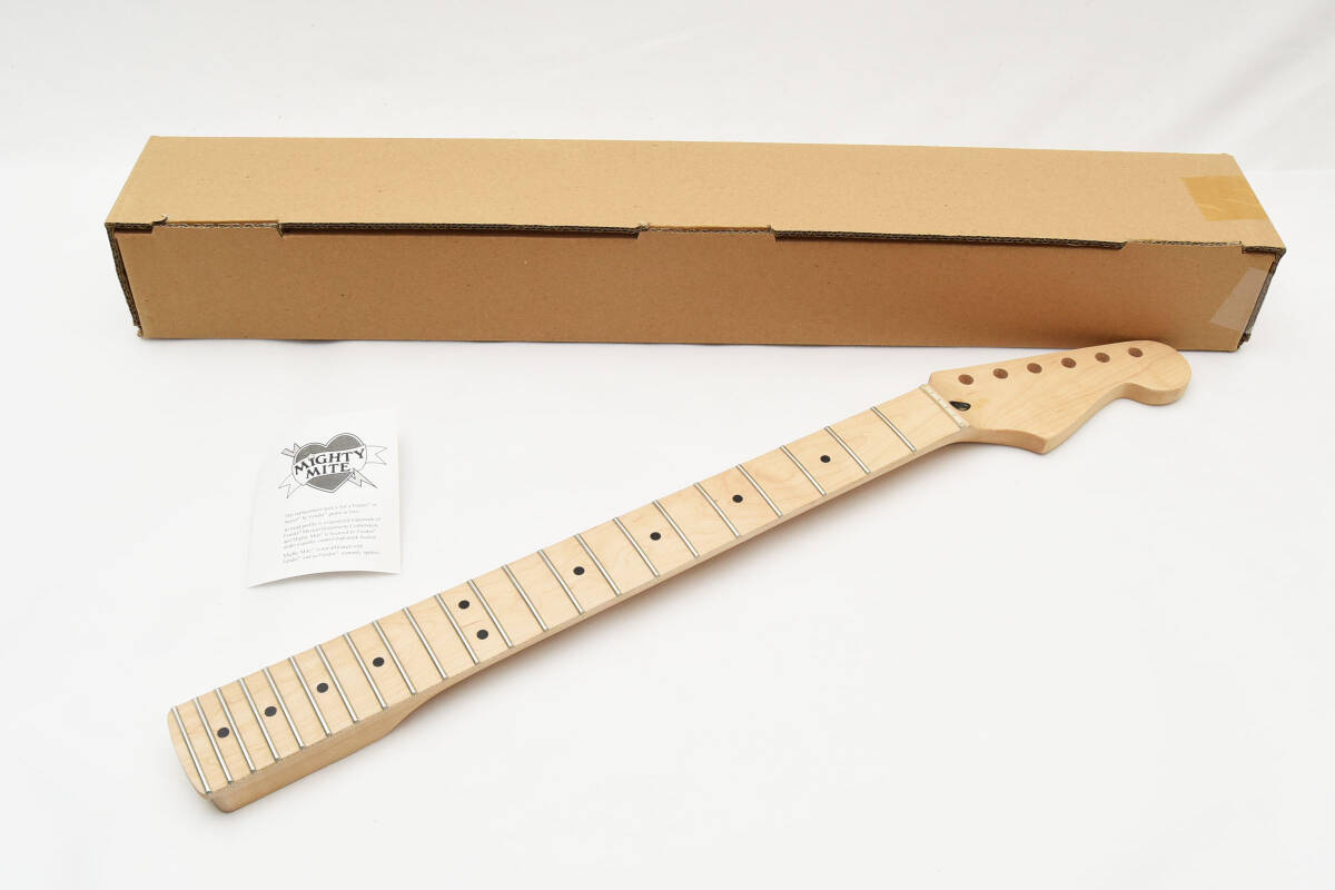 新品 即納 Mighty Mite MM2928 Stratocaster Replacement Neck with Maple Fingerboard and Jumbo Frets Fender ライセンス