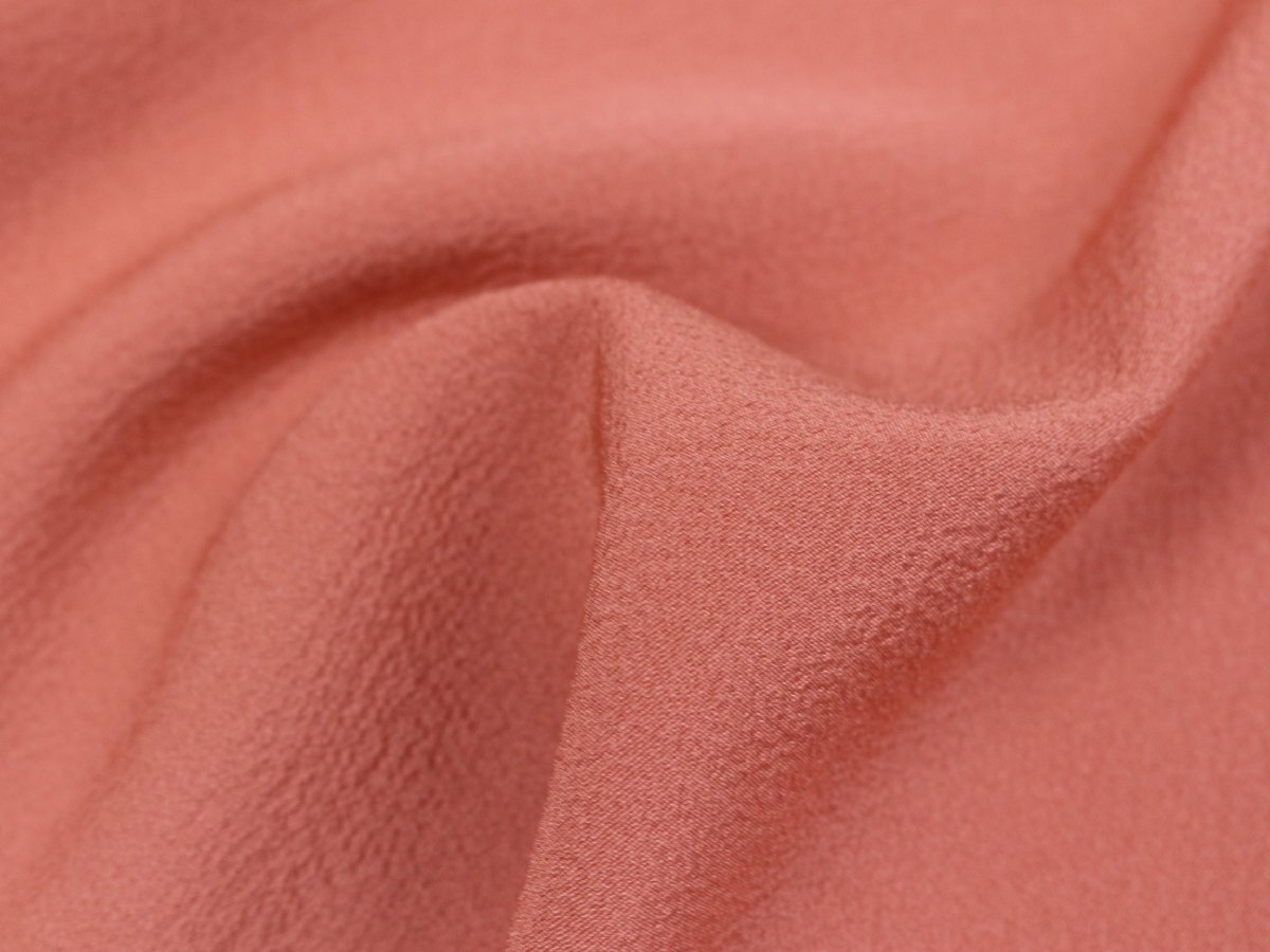 [ cloth ] undecorated fabric . crepe-de-chine * also .. attaching *a*lae-ru has processed e-171