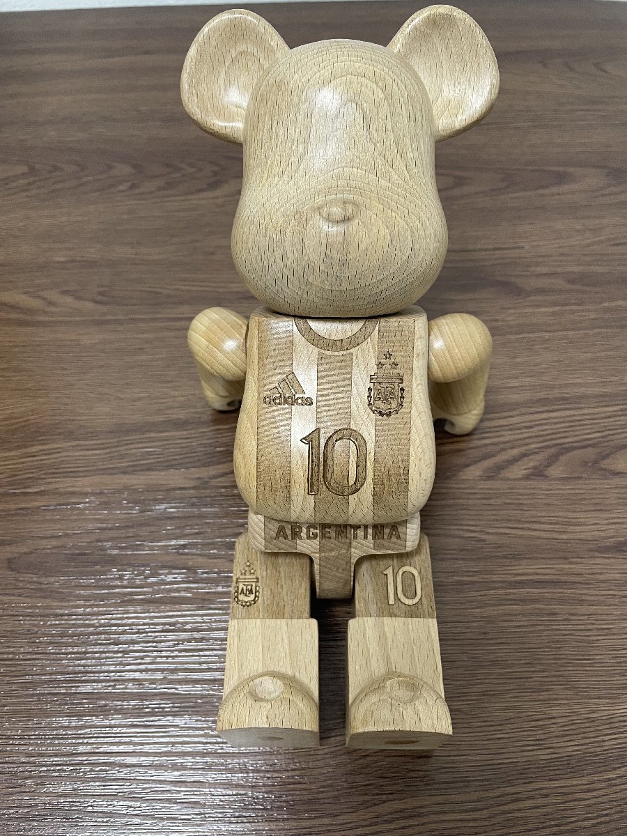 Yahoo!オークション - BE@RBRICK x カリモクx 400% by MEDICOM Yahoo!オークション - BE@RBRICK x カリモクx 400% by MEDICOM