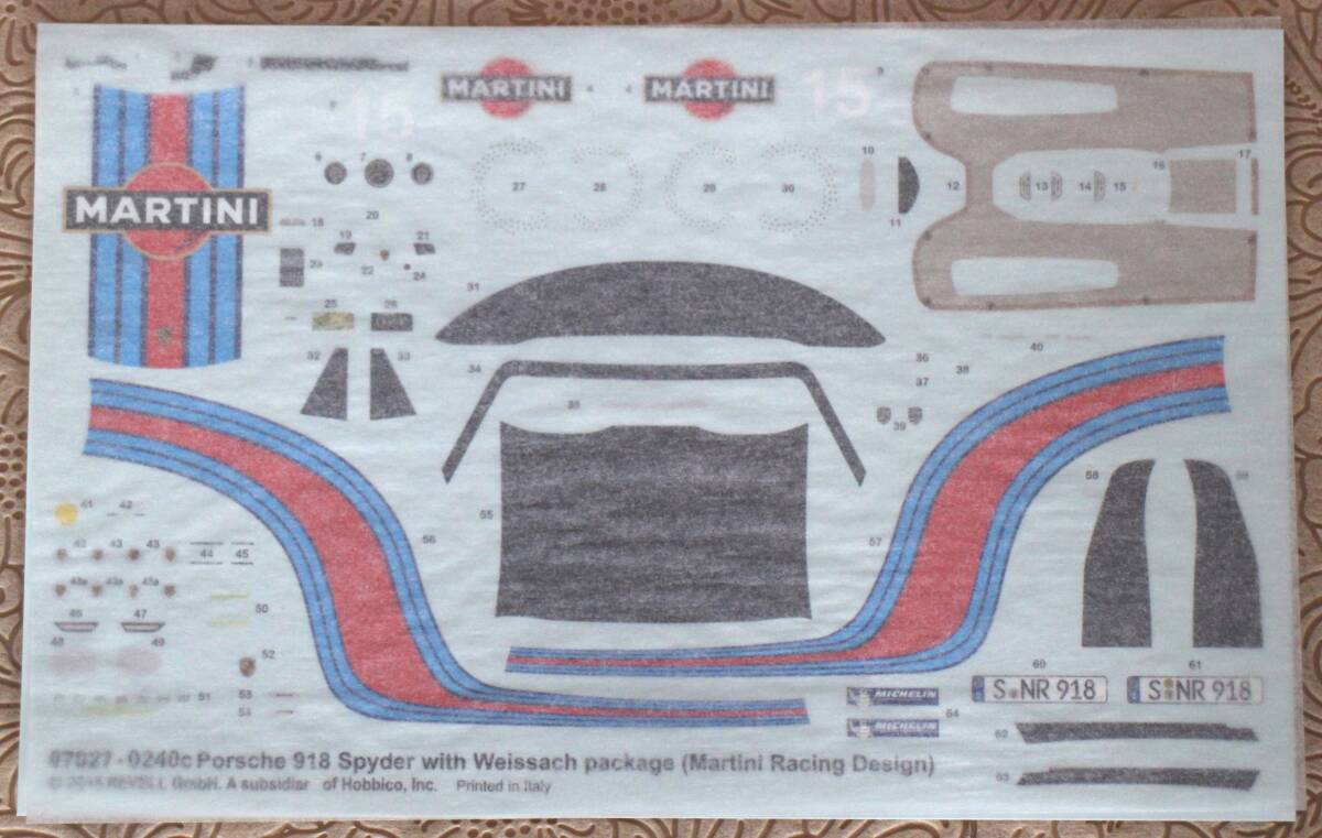 1/24 Revell ポルシェ918スパイダー "ヴァイザッハ スポーツ バージョン" 07027【未組立】_マーク保護シート有り
