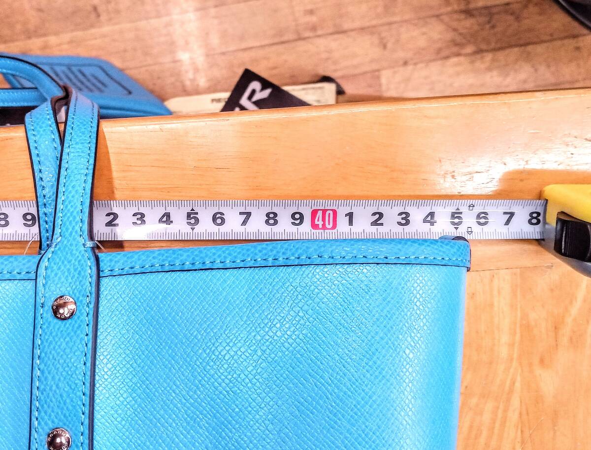 【未使用】COACH　F36658　コーチ トートバッグ レディース シグネチャー PVC レザー ライトブルー×ブラウン リバーシブル ポーチ付 _上・横幅