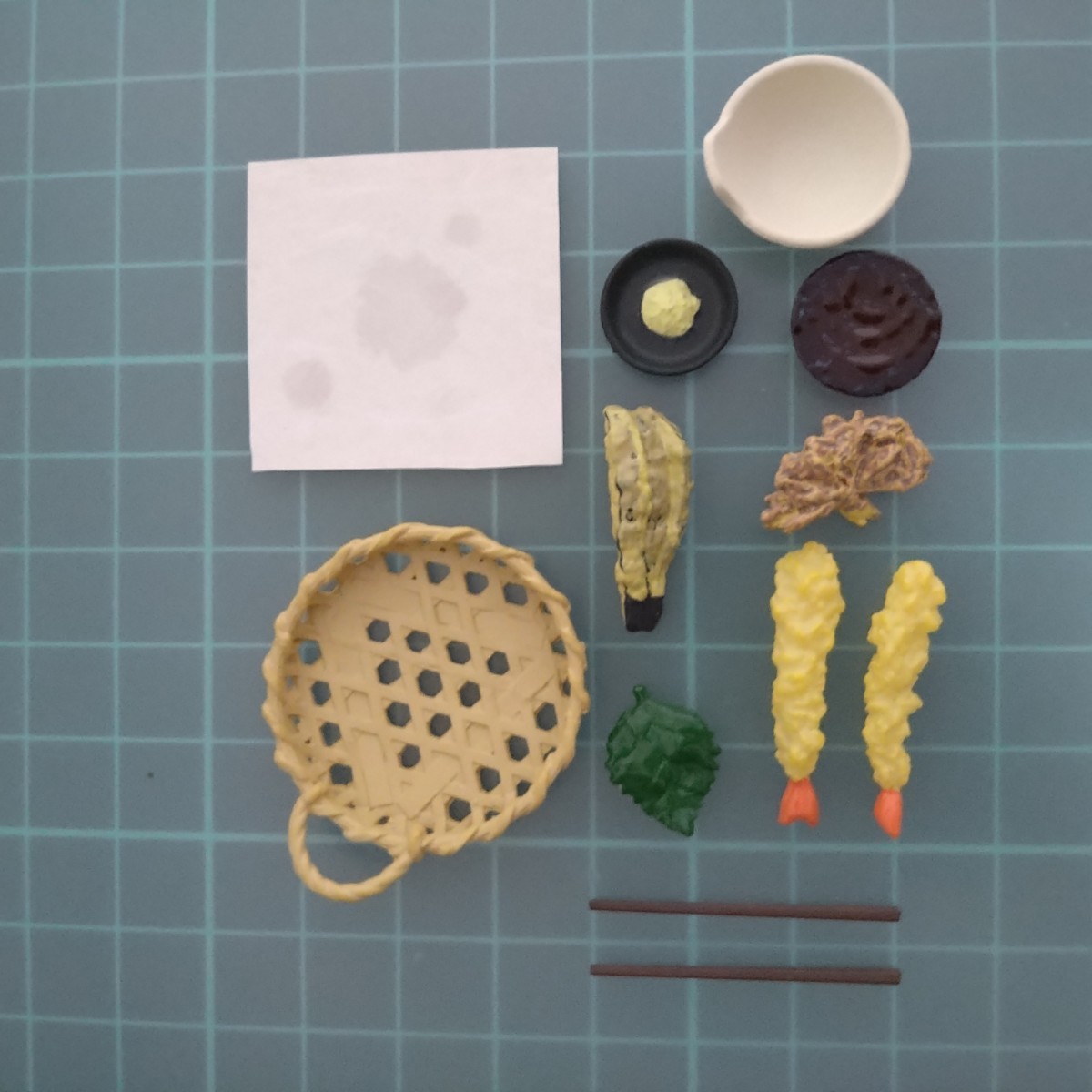 Rn32 リーメント 天ぷら ミニチュア フィギュア なごみ屋 食品サンプル 海老天 ナス天 舞茸 の画像2