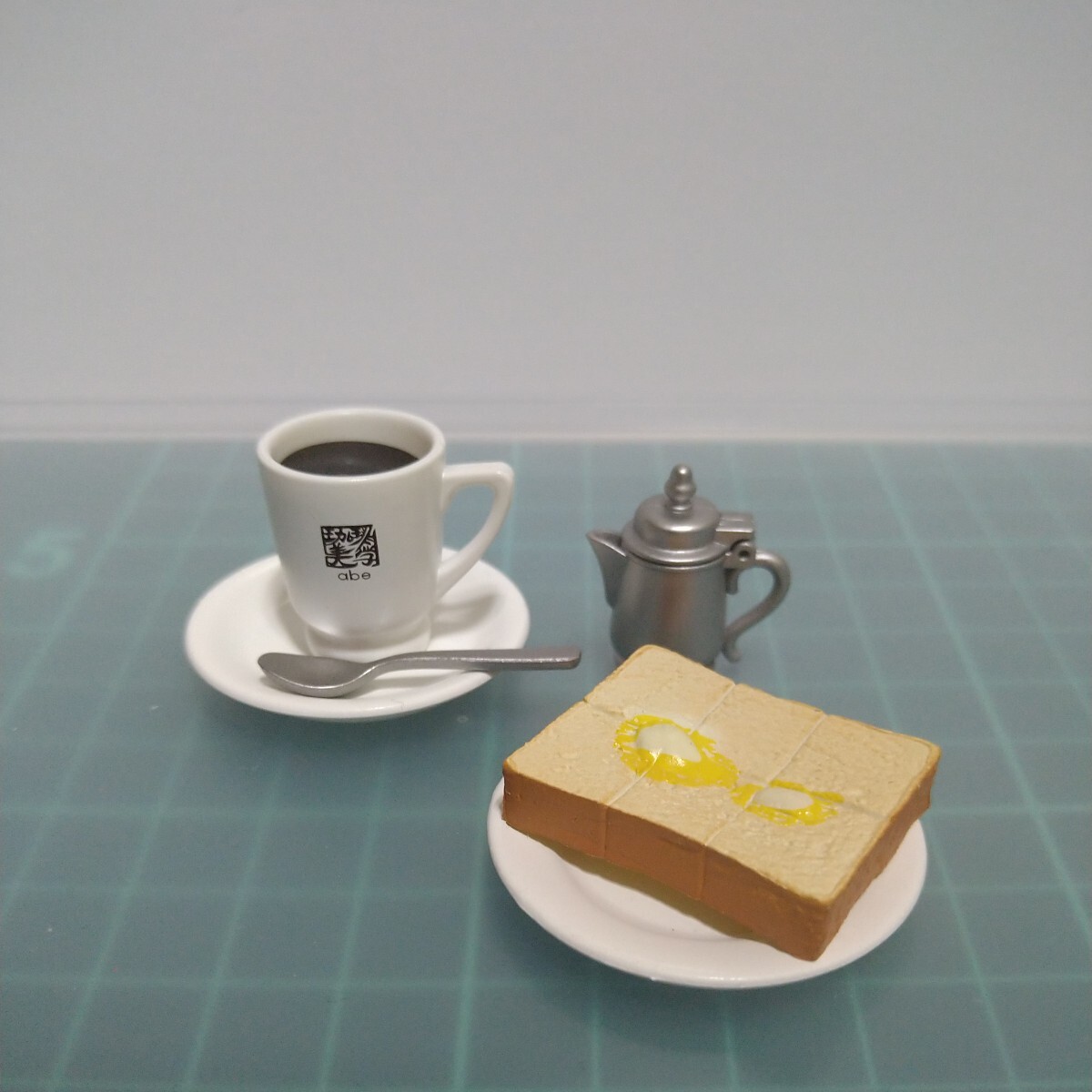 純喫茶ミニチュアコレクション　ホットコーヒー　トースト　ガチャ　フィギュア_画像1