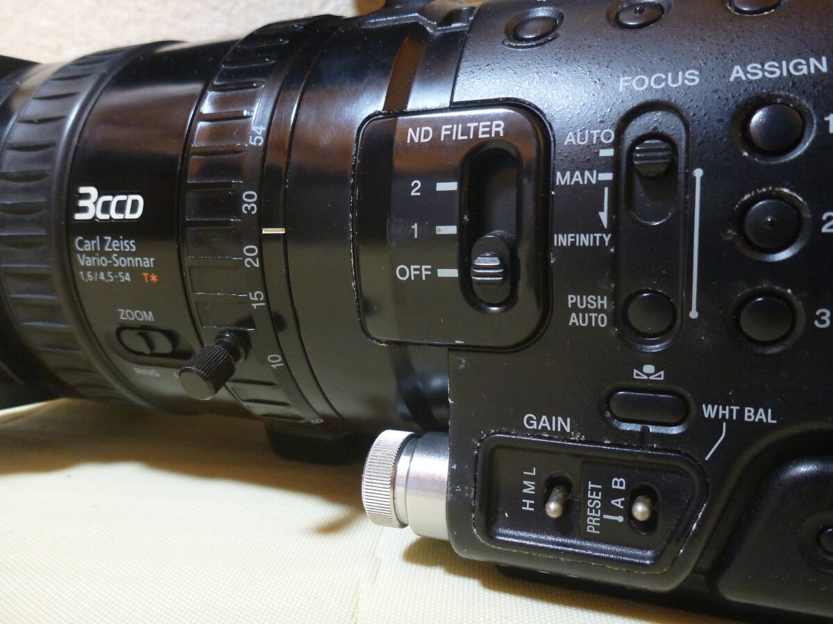 T-02287 / SONY / デジタルHDビデオカメラレコーダー / HVR-Z1J / 動作未確認 / 100サイズ発送 / ジャンク扱い_画像6
