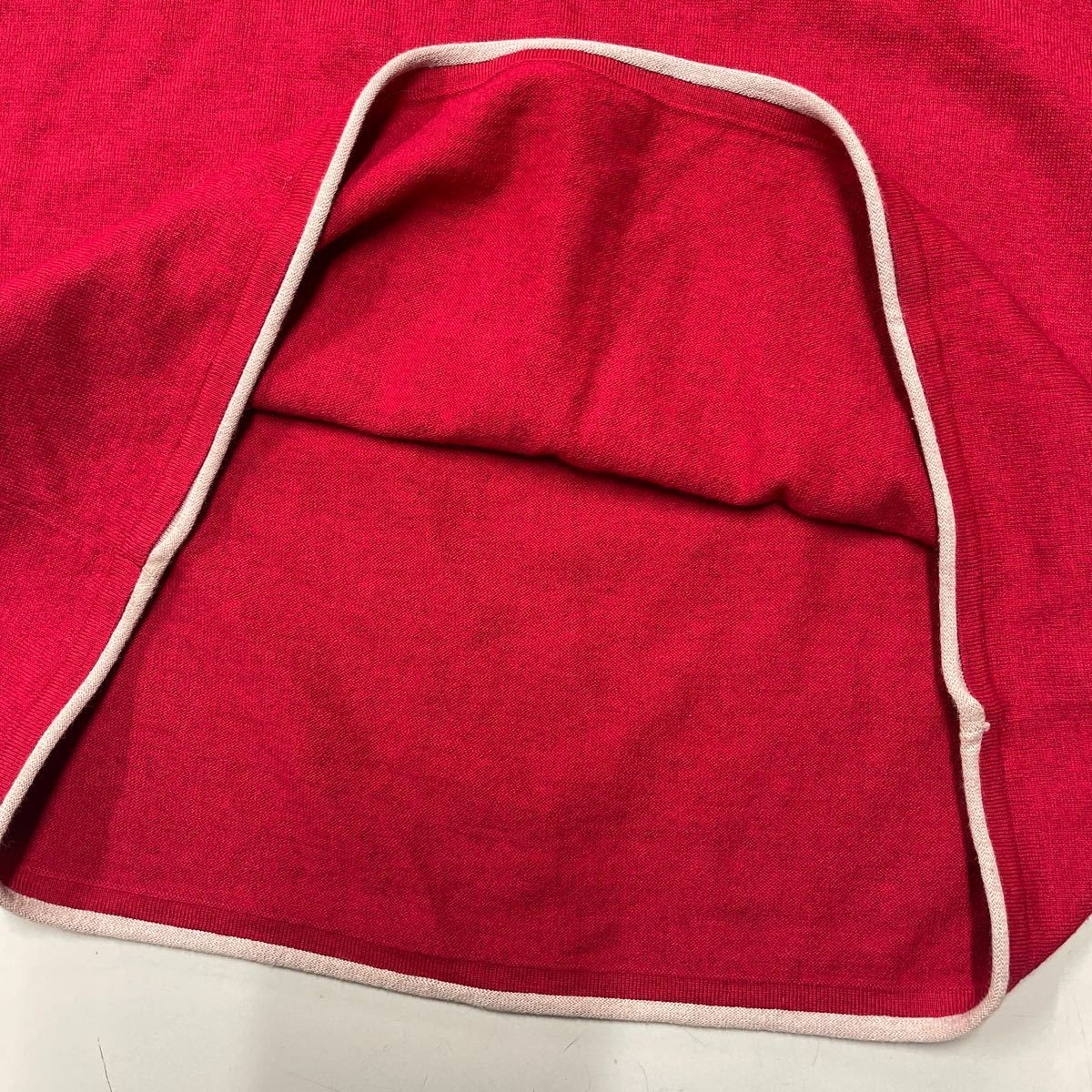 Keisuke OGATA カシミア混 サイズ48 CASHMERE 未使用 セーター 長袖 メンズ Vネック ニット コットン 綿 赤 レッド_画像5