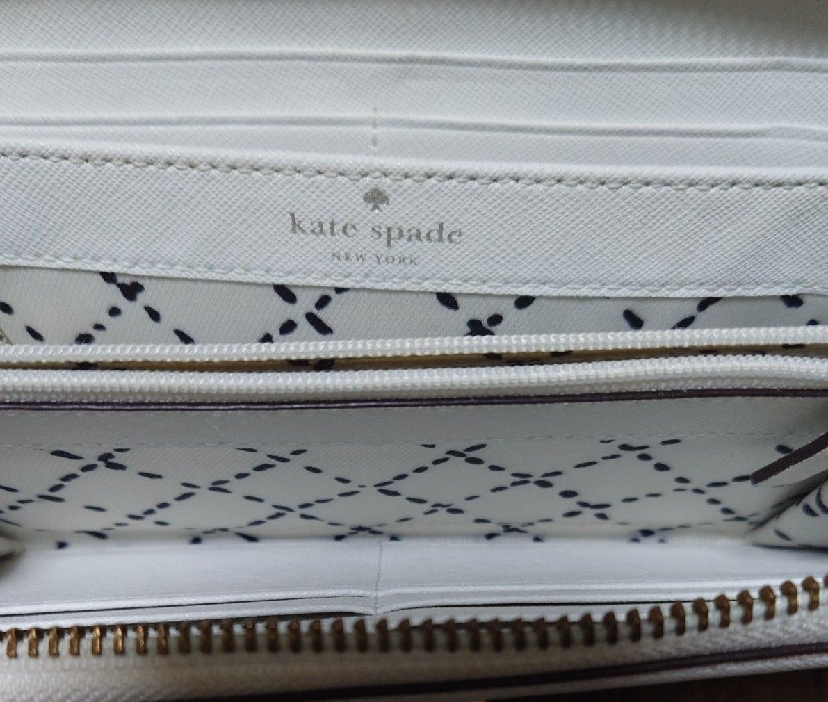 kate spade 　ラウンド長財布　ケイト・スペード