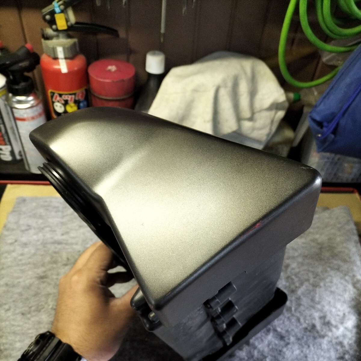 カワサキ ZRX 1100 純正 エアクリーナーボックスの画像8