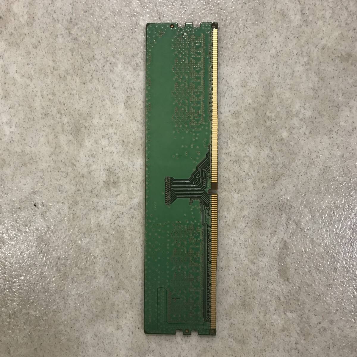 中古　SAMSUNG サムスン 8GB 1Rx8 PC4-2400T-UA2-11 DIMM 288pin デスクトップパソコン用メモリ_画像2