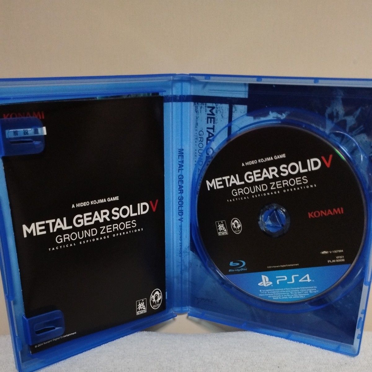 PS4 メタルギア2本セット　メタルギアソリッド5 GROUND ZEROES、THE PHANTOM PAIN