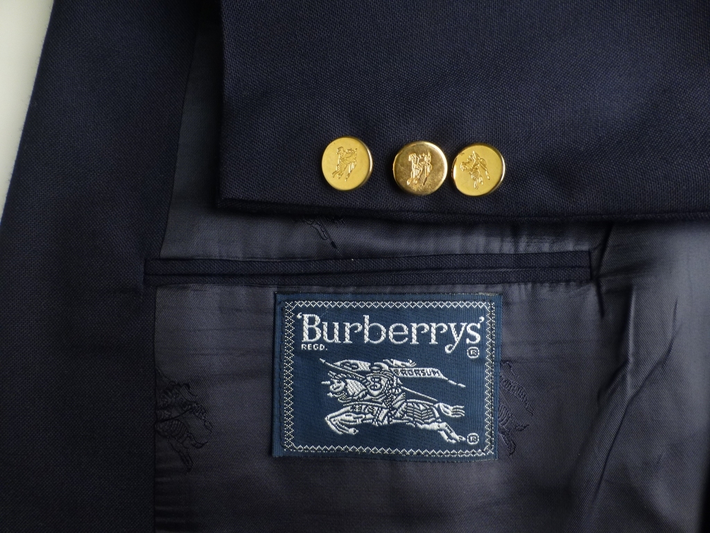 ◆BURBERRYS バーバリー ブレザー 紺 40R位 美品 ロゴ金ボタン やや大_画像3