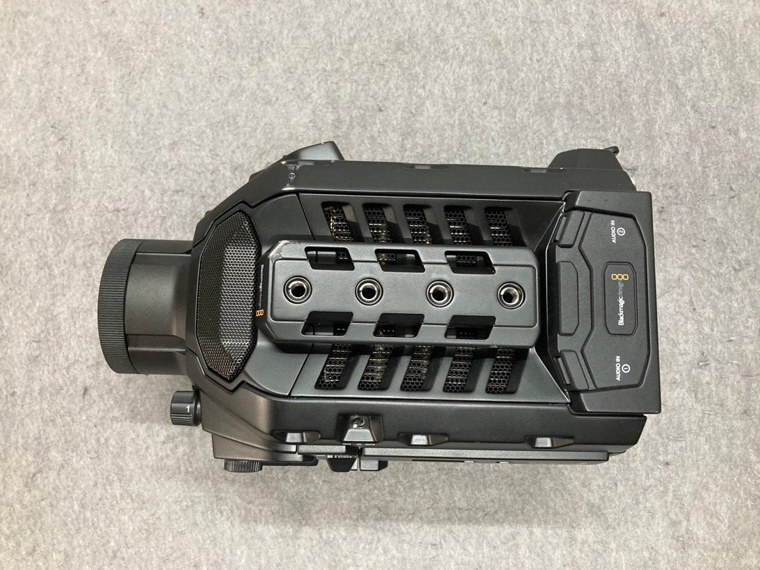 【Blackmagic Design】Blackmagic URSA Broadcast ブラックマジックデザイン 現状品 中古デジタルビデオカメラ_画像6