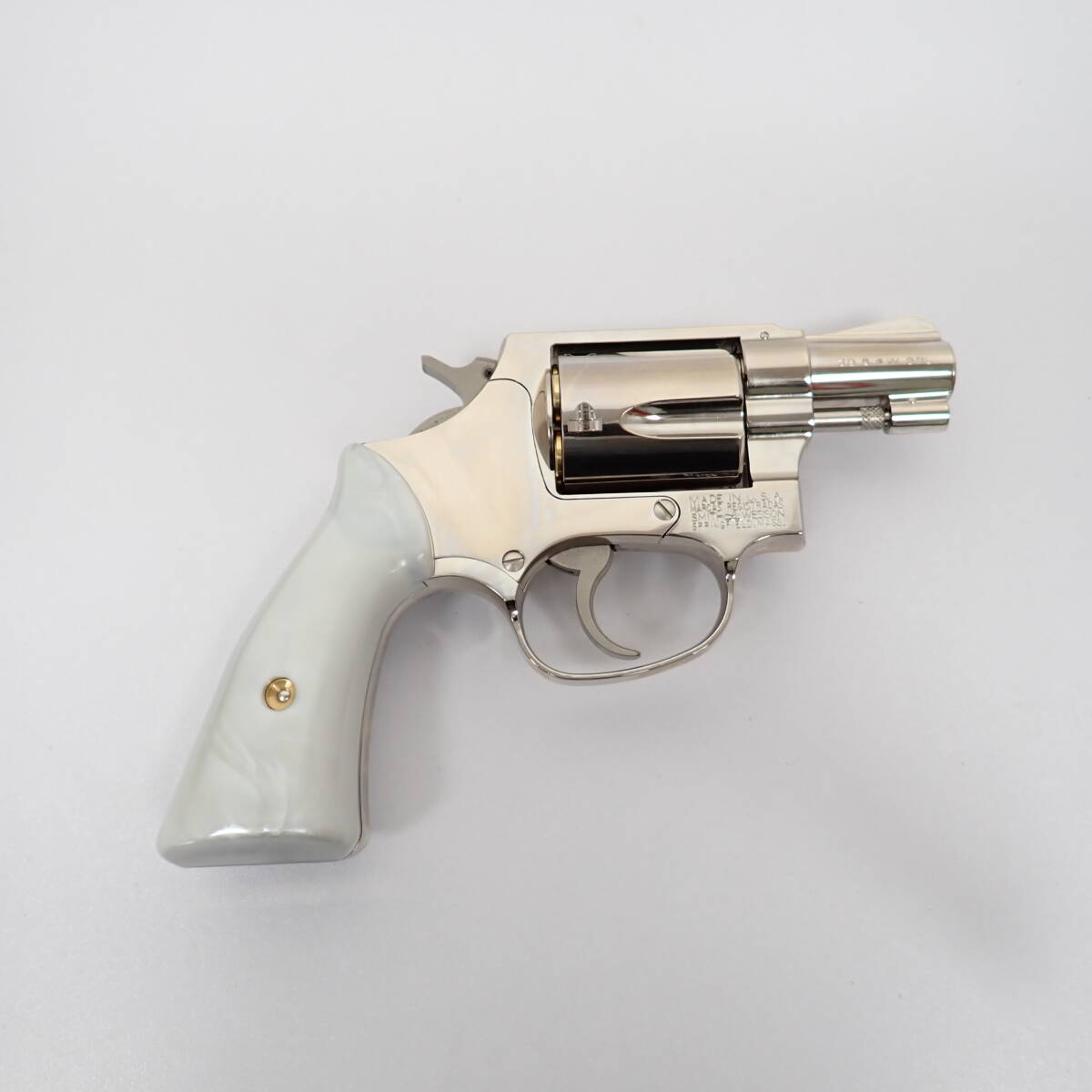 タナカワークス S＆W M36 .38チーフスペシャル 2インチ スクエアバット ニッケルフィニッシュ モデルガン_画像8