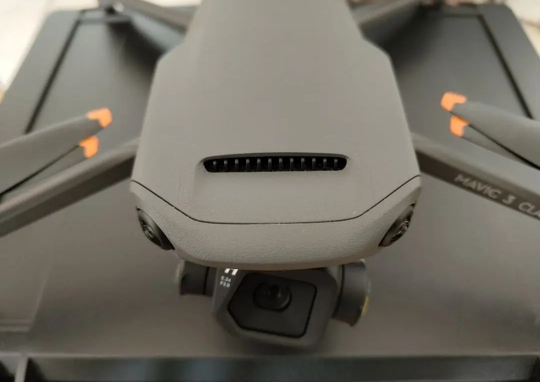 空撮 【未使用】Dji mavic3 classic バッテリー3本付き！その他付属品オプション多数！