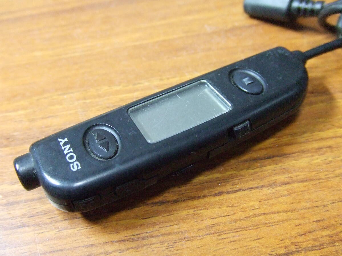 h525 SONY カセットウォークマン用リモコン RM-88E 中古　未確認　現状品 ソニー _画像3