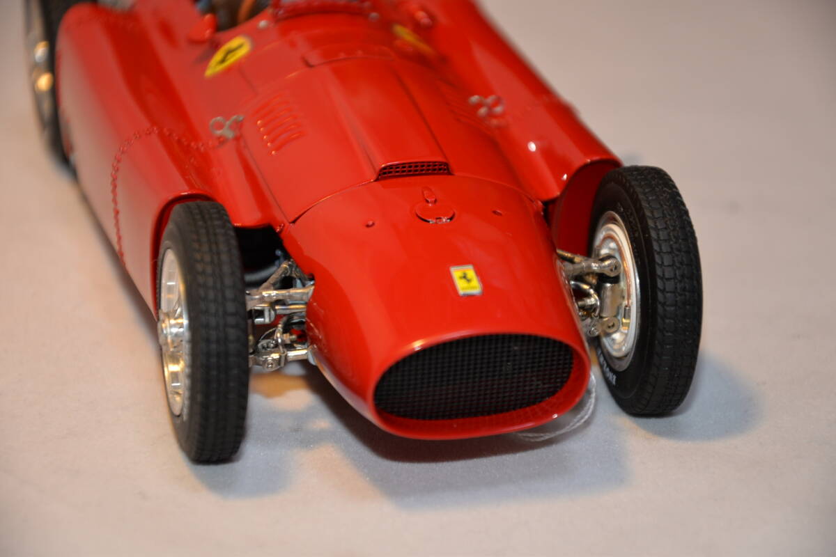 CMC 1/18 Ferrari D50 1956 Item No.M-180の画像5