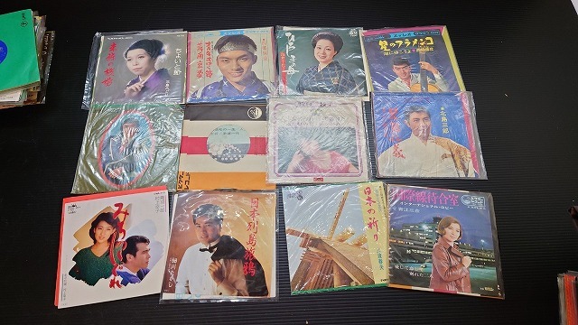 B42★EPレコード 演歌・歌謡曲中心 和田アキ子 北島三郎他 まとめて60枚セットの画像3