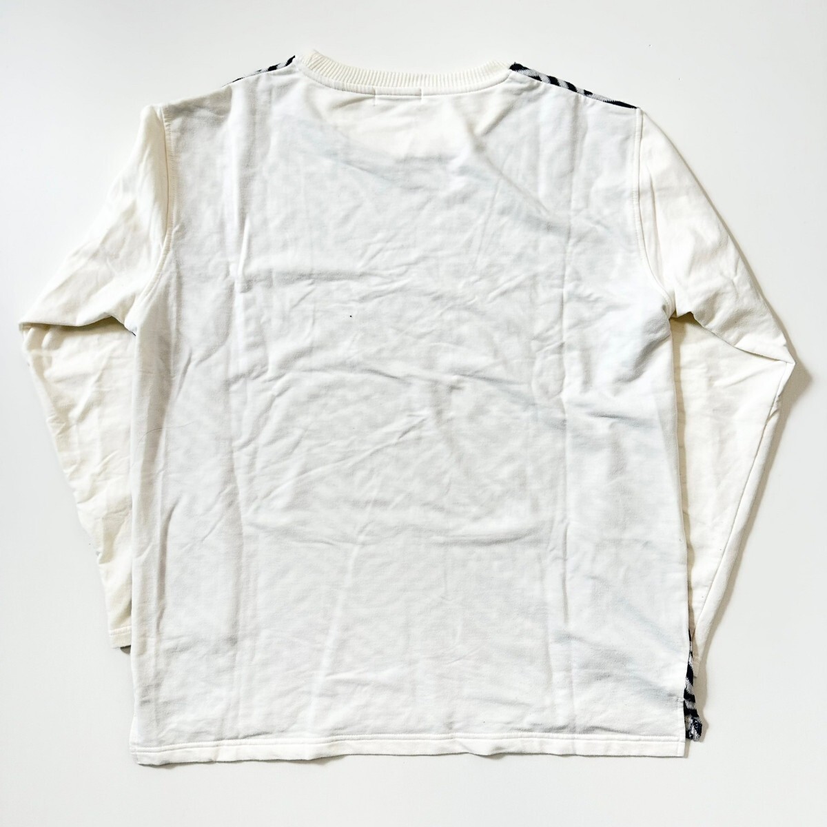F9915iL tk.TAKEO KIKUCHI ティーケー タケオキクチ サイズXL 長袖Tシャツ ロンT カットソー プルオーバー ホワイト×ネイビー メンズ_画像2
