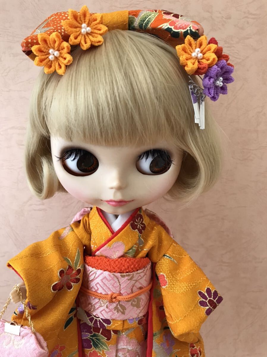  Blythe кимоно *9* кимоно с длинными рукавами .... orange цвет. земля .. цветок 