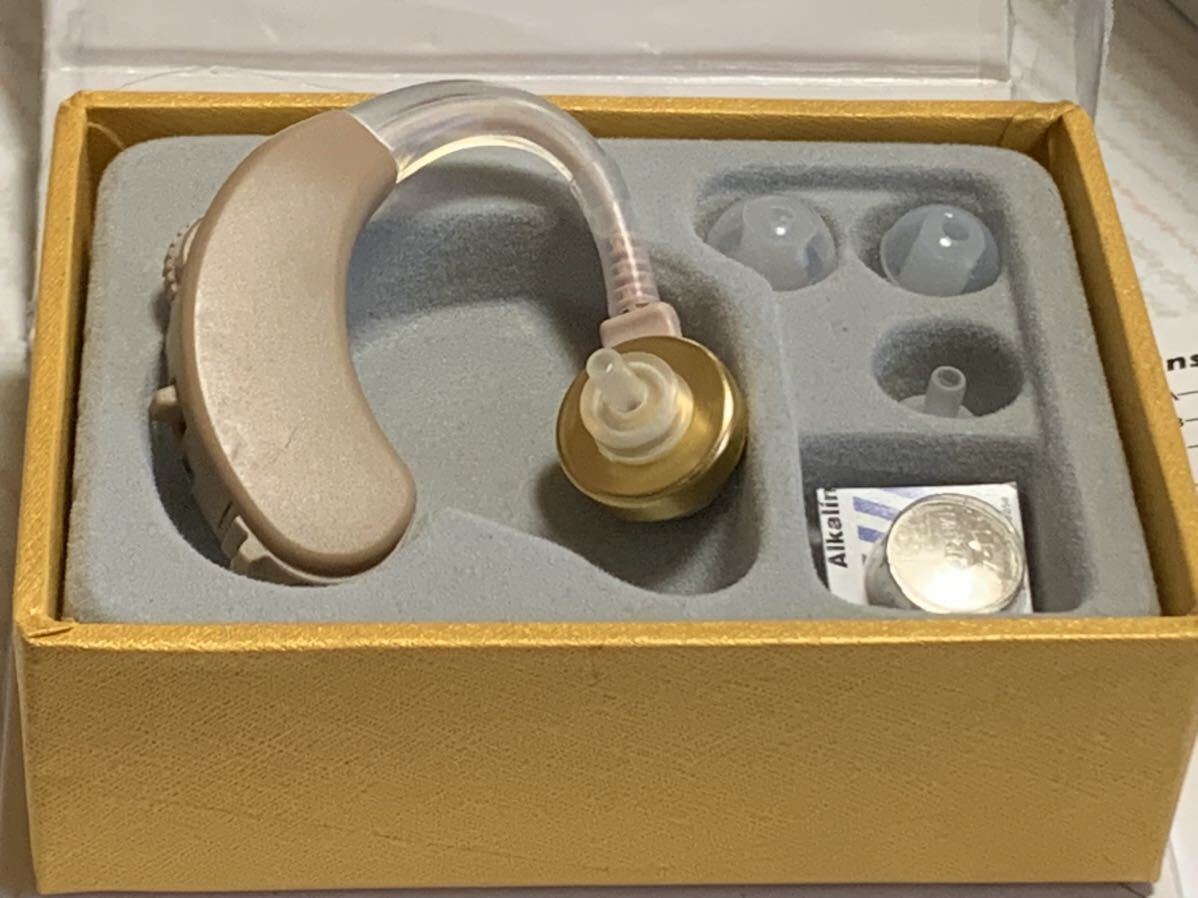 補聴器・集音器 HEARING AID F-138　電池式　ボタン電池LR44×10個付き　新品未開封品です　_画像1