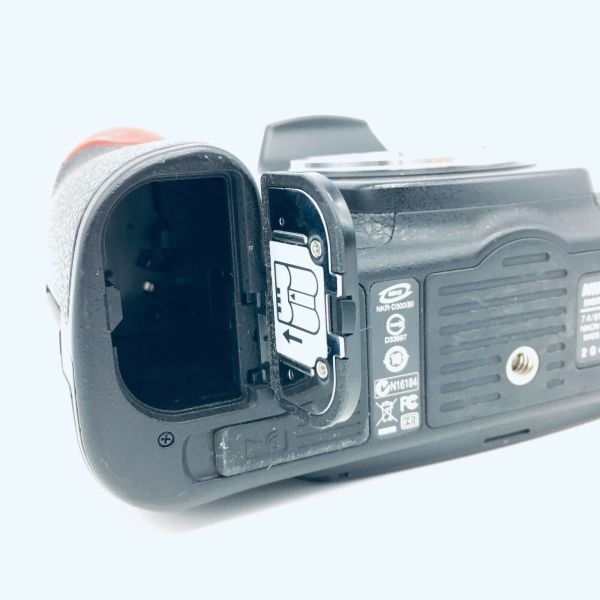 0230 NIKON ニコン D300 ボディのみ デジタル 一眼レフ カメラ 付属品多数 元箱付き 本体 Nikon バッテリー チャージャー_画像4