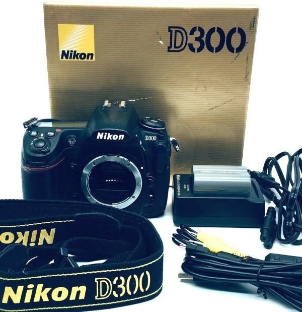 0230 NIKON ニコン D300 ボディのみ デジタル 一眼レフ カメラ 付属品多数 元箱付き 本体 Nikon バッテリー チャージャー_画像1