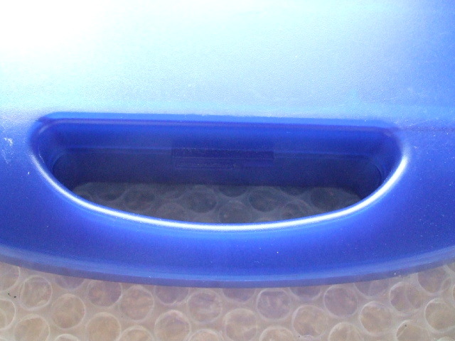 プラスチックの留め具がありません