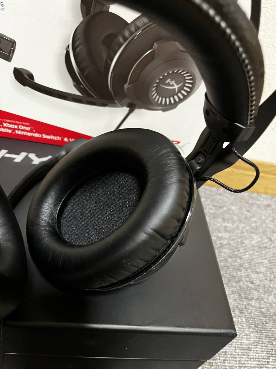 HyperX Cloud Revolver S 　HX-HSCRS-GM/AS　ゲーミングヘッドセット 7.1ch Dolby PS4 PS5 PC 低反発クッション　_画像3