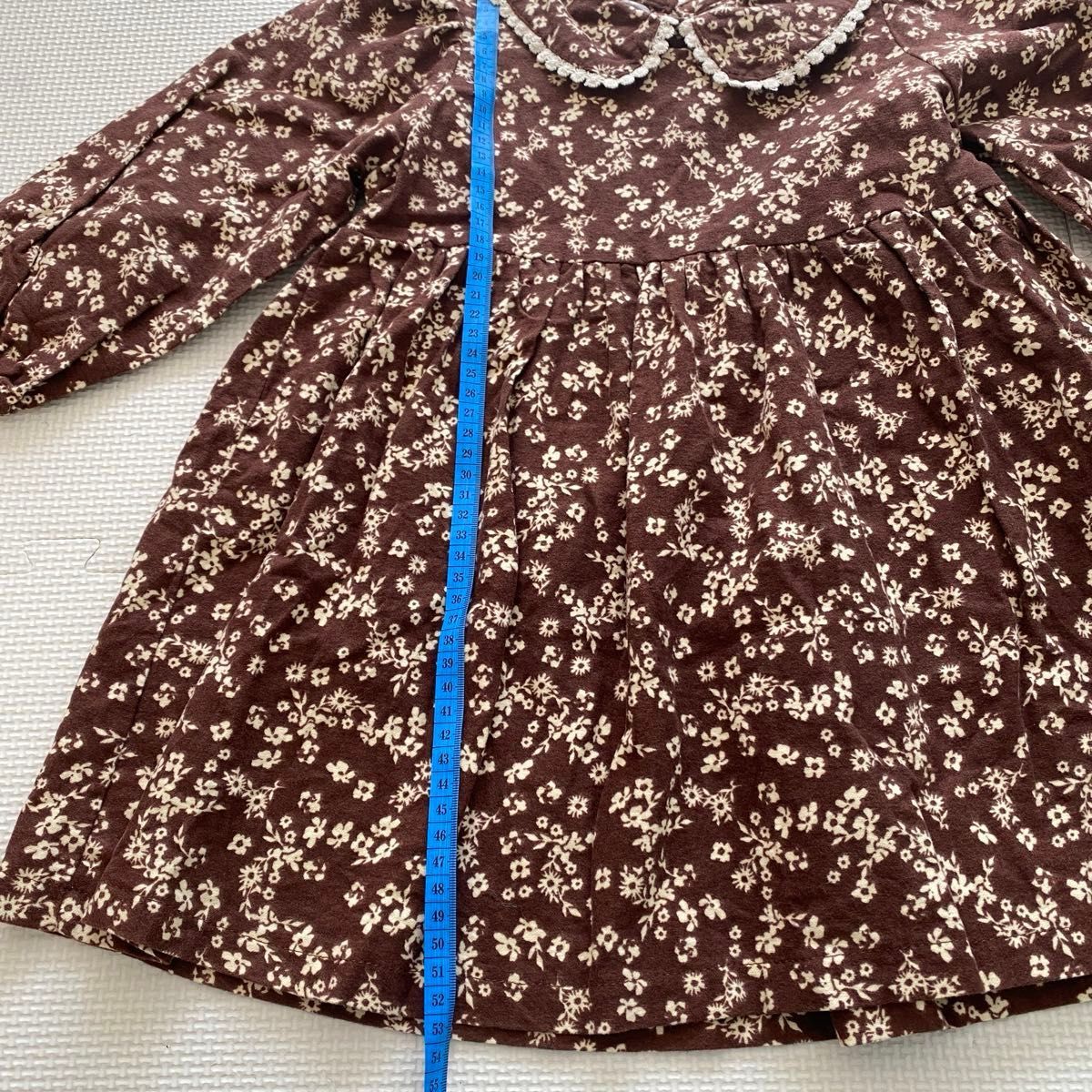 女の子 花柄長袖ワンピース 90-100 ボリューム袖