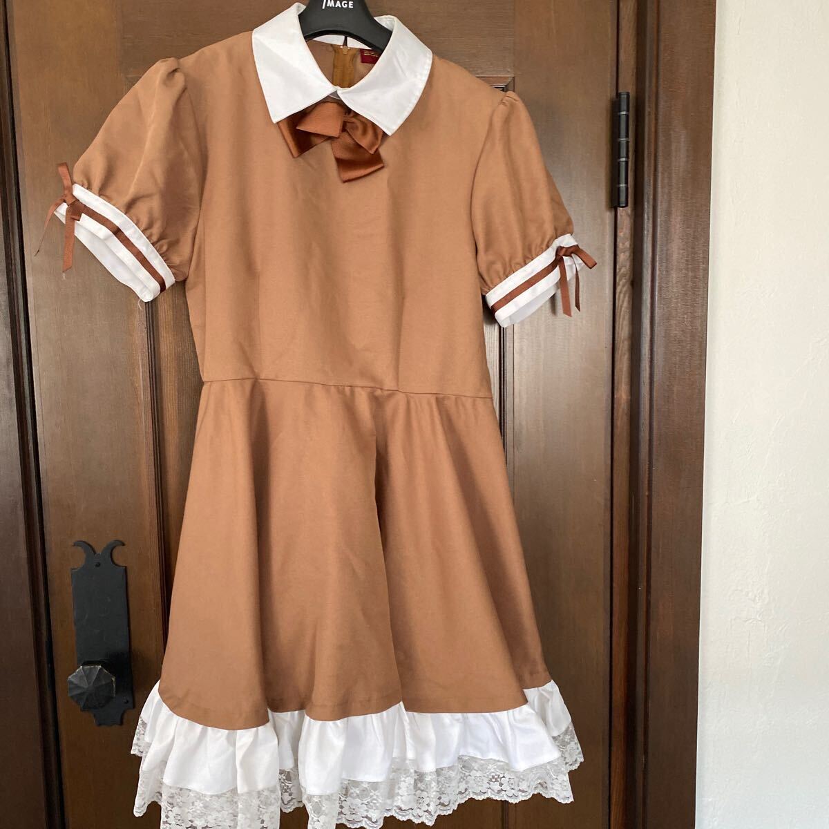 ボディーラインメイド服(ベージュ) 中古品の画像9