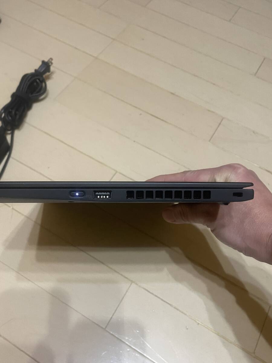1円売切り【 Lenovo ThinkPad X1 Carbon Gen8 】第10世代Corei7-10510U メモリ16G Windows11Pro WWAN・NFC搭載の画像4