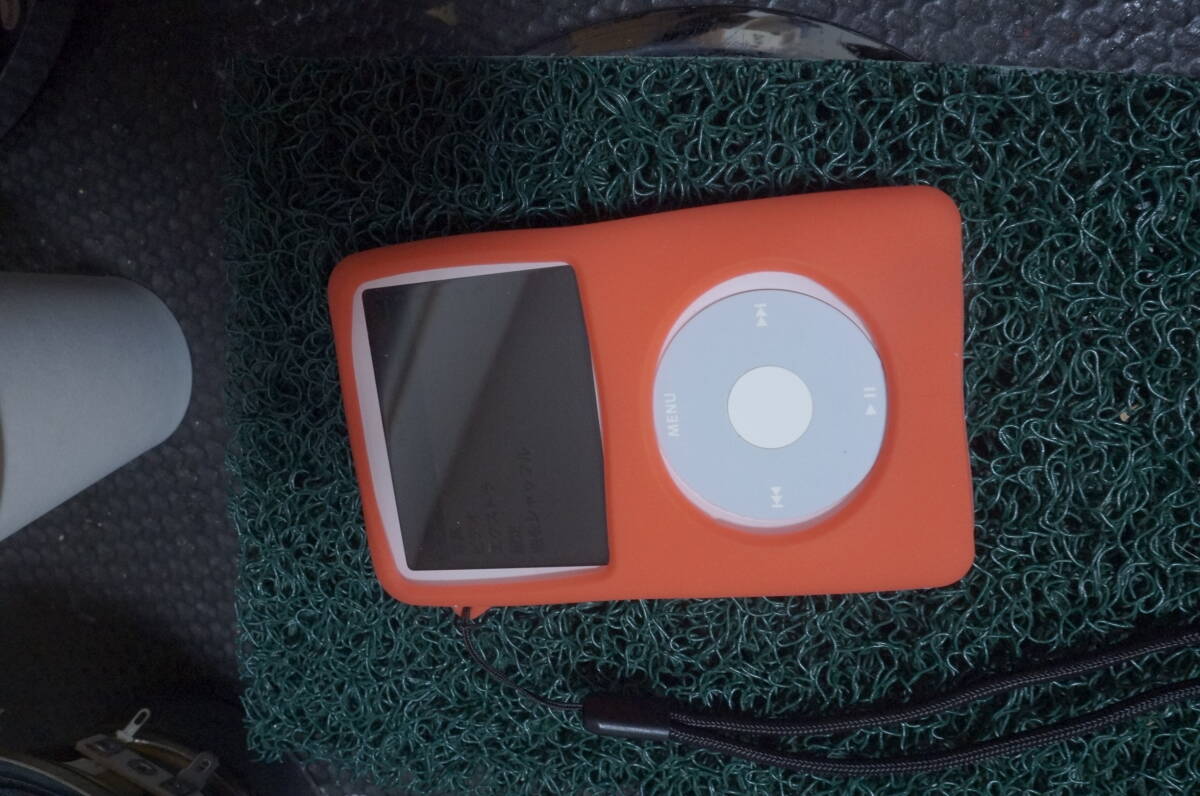 ◆◆　新規HDDと新品バッテリーに交換　早い者勝ちiPod classic 第5世代 40GB A1136　美品 ◆◆動作ＹｏｕＴｕｂｅアップ済み！_画像7