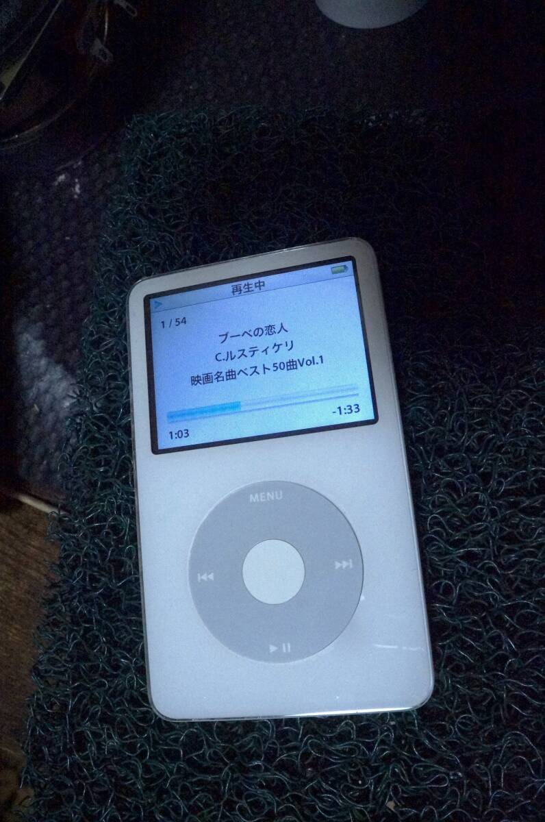 ◆◆　新規HDDと新品バッテリーに交換　早い者勝ちiPod classic 第5世代 40GB A1136　美品 ◆◆動作ＹｏｕＴｕｂｅアップ済み！_画像3